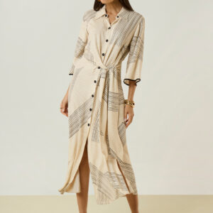 Vestido Maria.Valentina Solto Gola Clássica Manga Curta Midi Preto