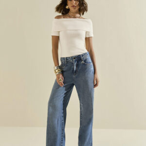 Blusa Morena Rosa Ajustada Ombro a Ombro Off-White